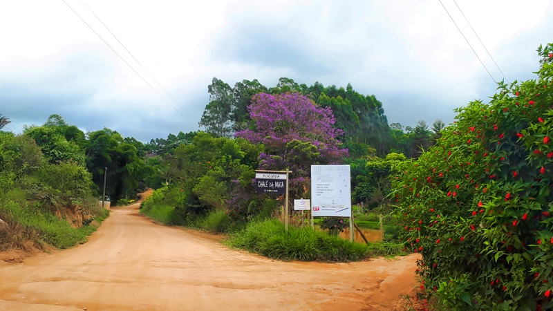 foto-da estrada-do-circuito-demonstrando-seu-estado-de-conservação