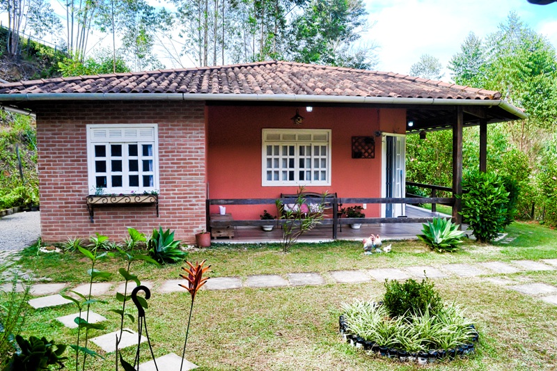 foto-mostra-frente-da-casa-05-pousadas-para-você-conhecer-e-aproveitar-a-temporada-de-inverno