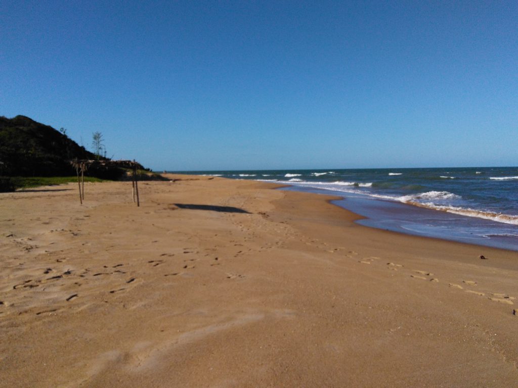 praia-das-pitas-marataízes-es