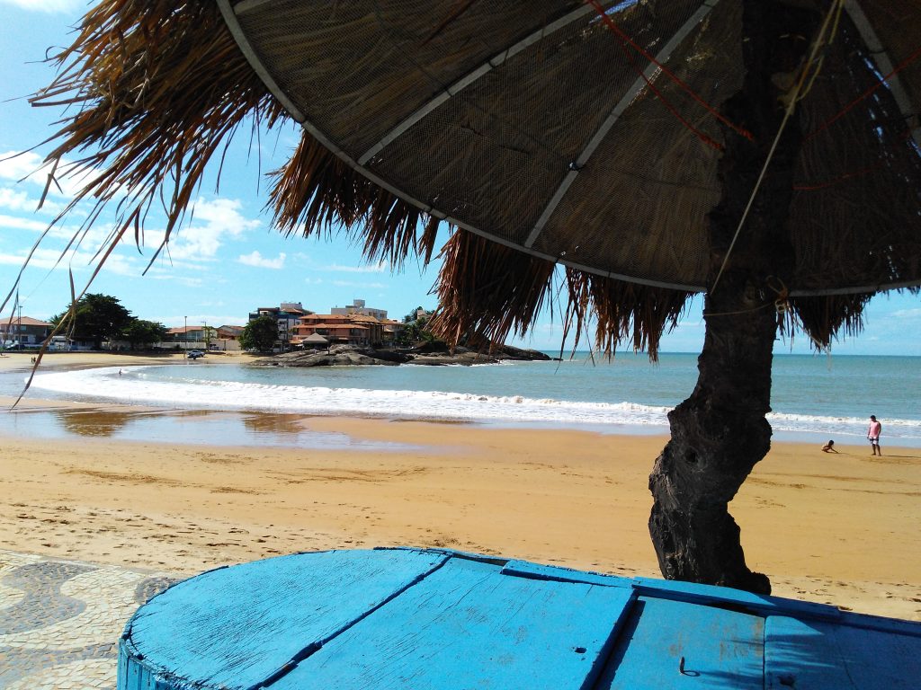 praia-costa-azul-em-iriri-anchieta-es