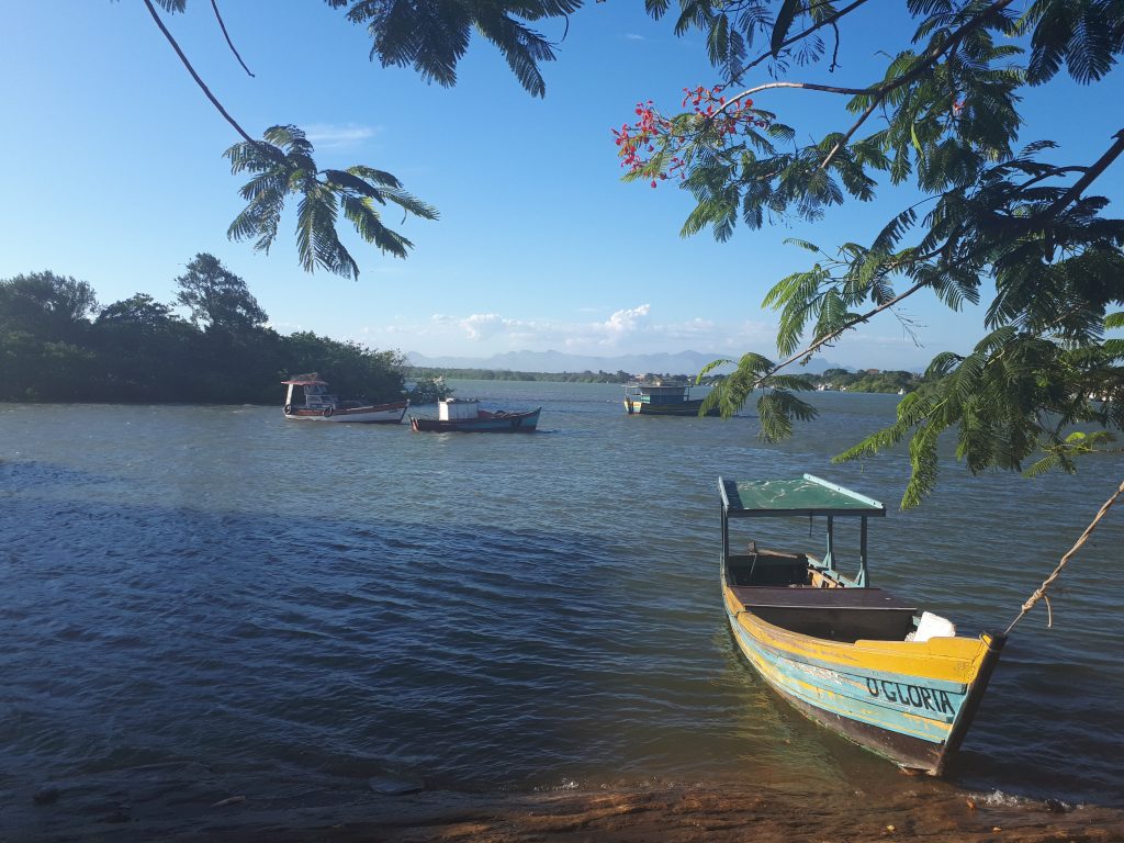 portinho-do-rio-itapemirim-em-marataízes-es