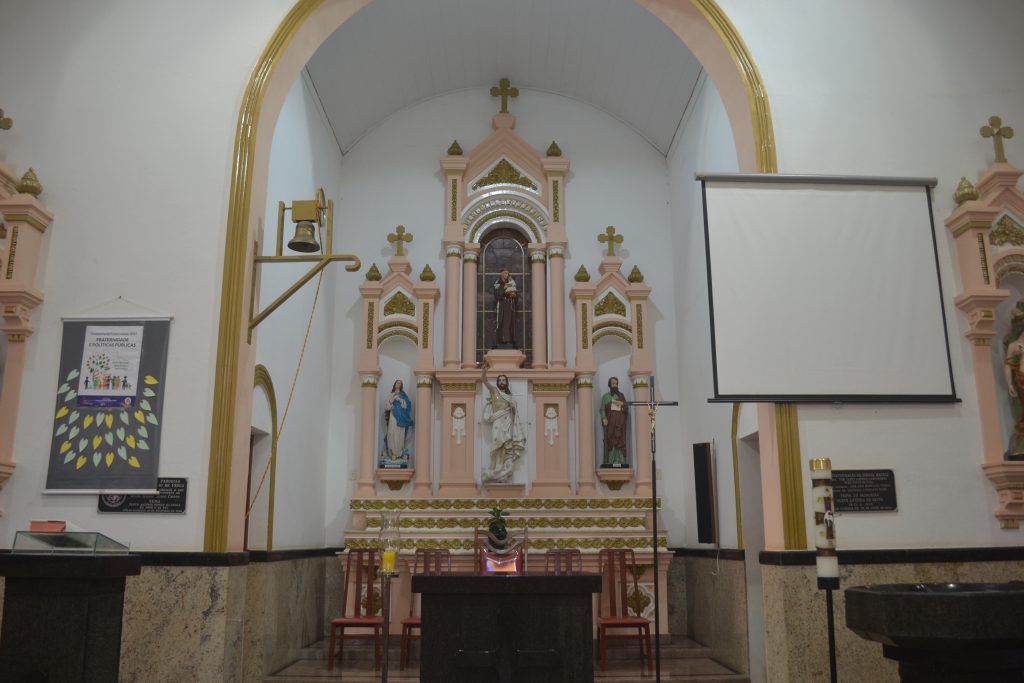 igreja-matriz-santo-antônio-de-pádua-de-atilio-vivacquá-es
