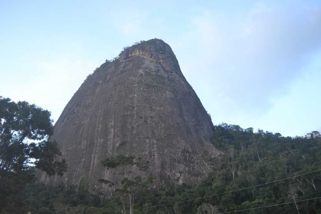 pedra -do-cruzeiro-em-atilio-vivacquá-es