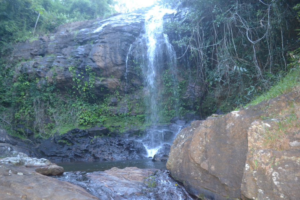 cachoeira-em-itaguaçu-es