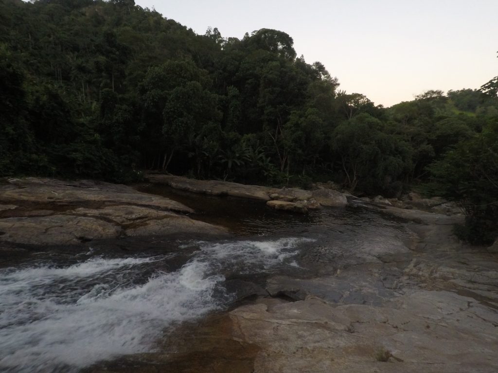 cachoeir-baixo-mundo-novo-em-rio-novo-do-sul-es