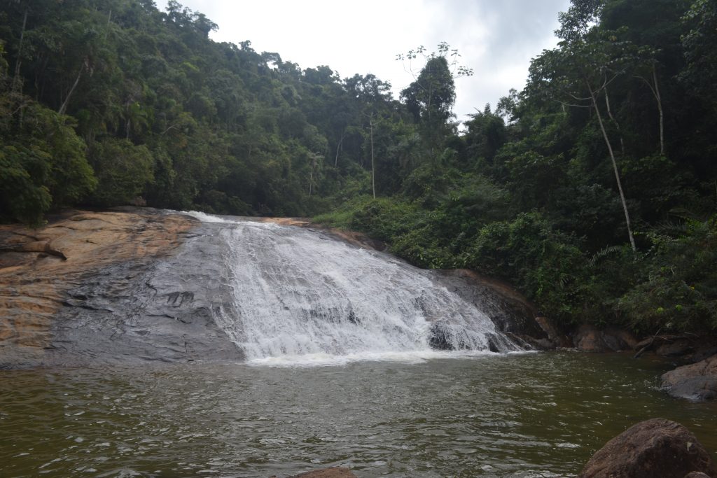 cachoeira-da-holanda-em-santa-leopoldina-es