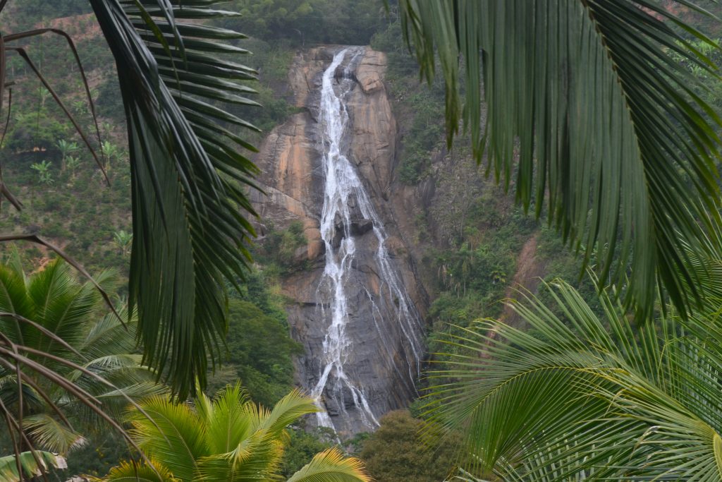 cachoeira-das-andorinhas-em-santa-leopoldina-es