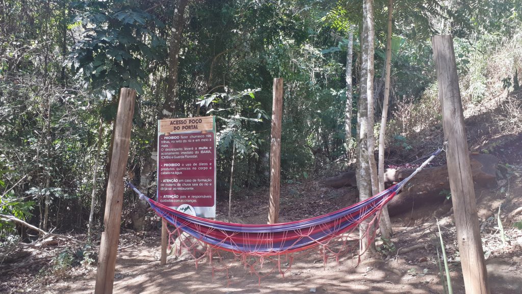 cachoeira-hidrolandia-em-iuna-es