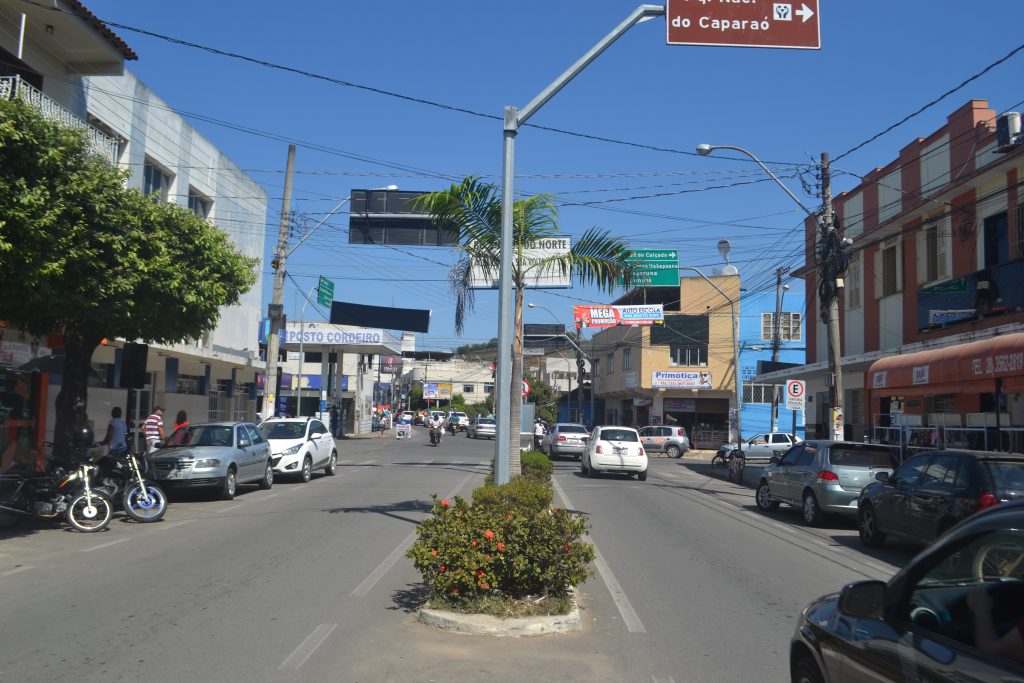 centro-da-cidade-de-bom-jesus-do-norte-es