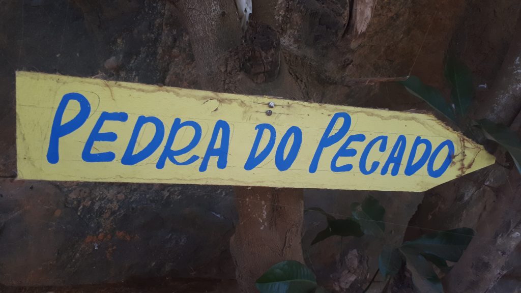 água-santa-e-pedra-do-pecado-e-do-perdão-em-iuna-es