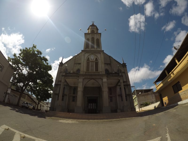 igreja-matriz-divino=espirito-santo-de-muniz-freire-es