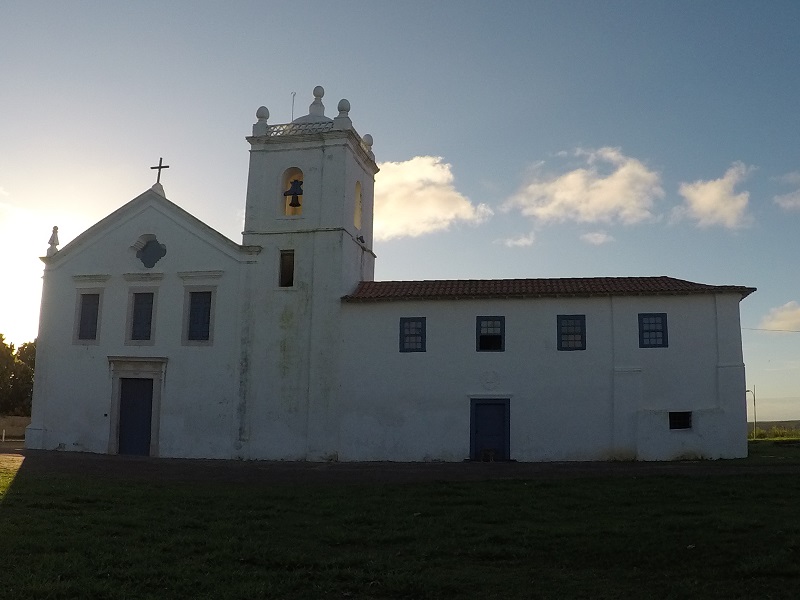 igreja-reis-magos-em-nova-almeida-serra-es