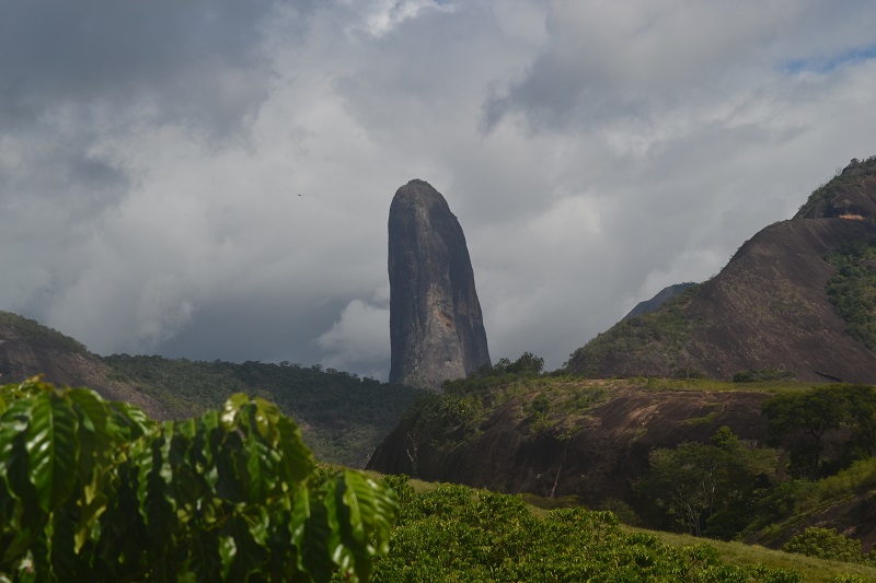 pedra-da-agulha-em-pancas-es