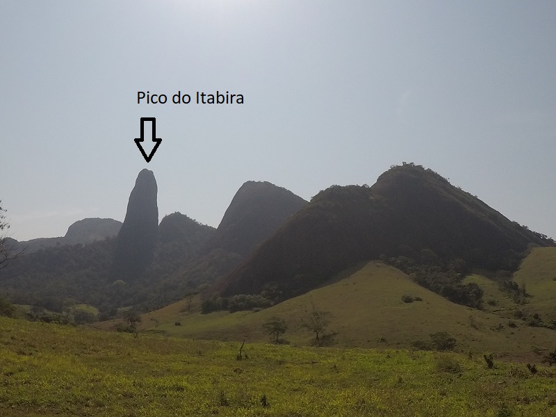 monumento-natural-pedra-do-itabira-em-cachoeiro-de-itapemirim-es