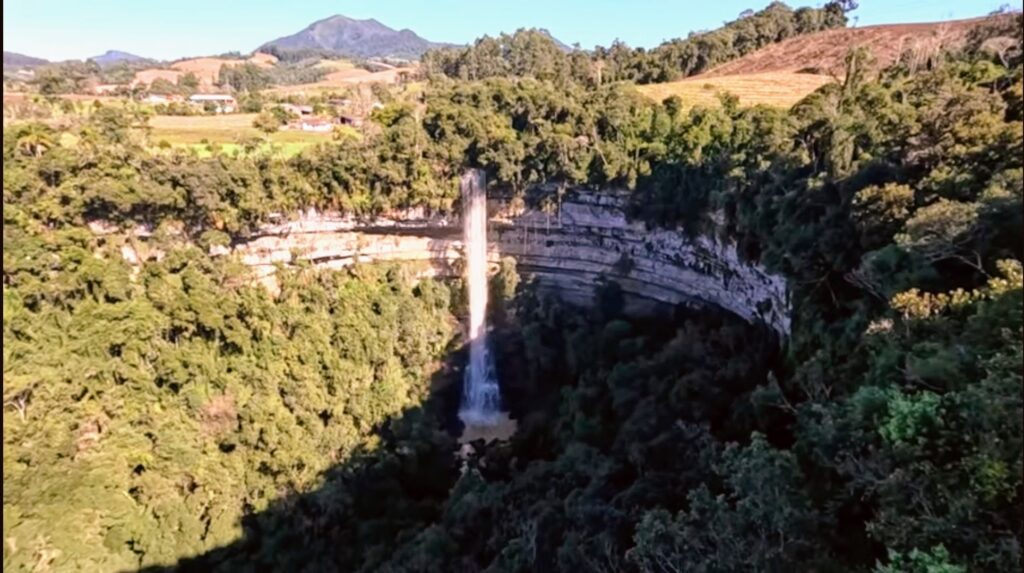 cachoeira-rio-saltinho-no-chapadão-do-lageado-sc